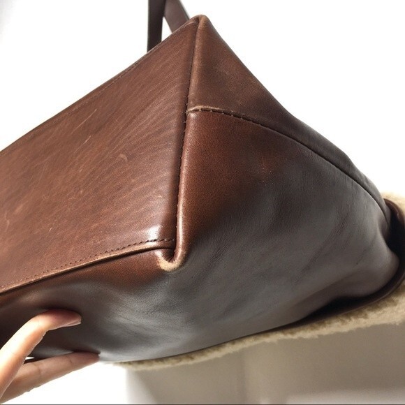 Jennifer Graham Sherpa Lined Leather Shoulder Bag - Picture 8 of 16